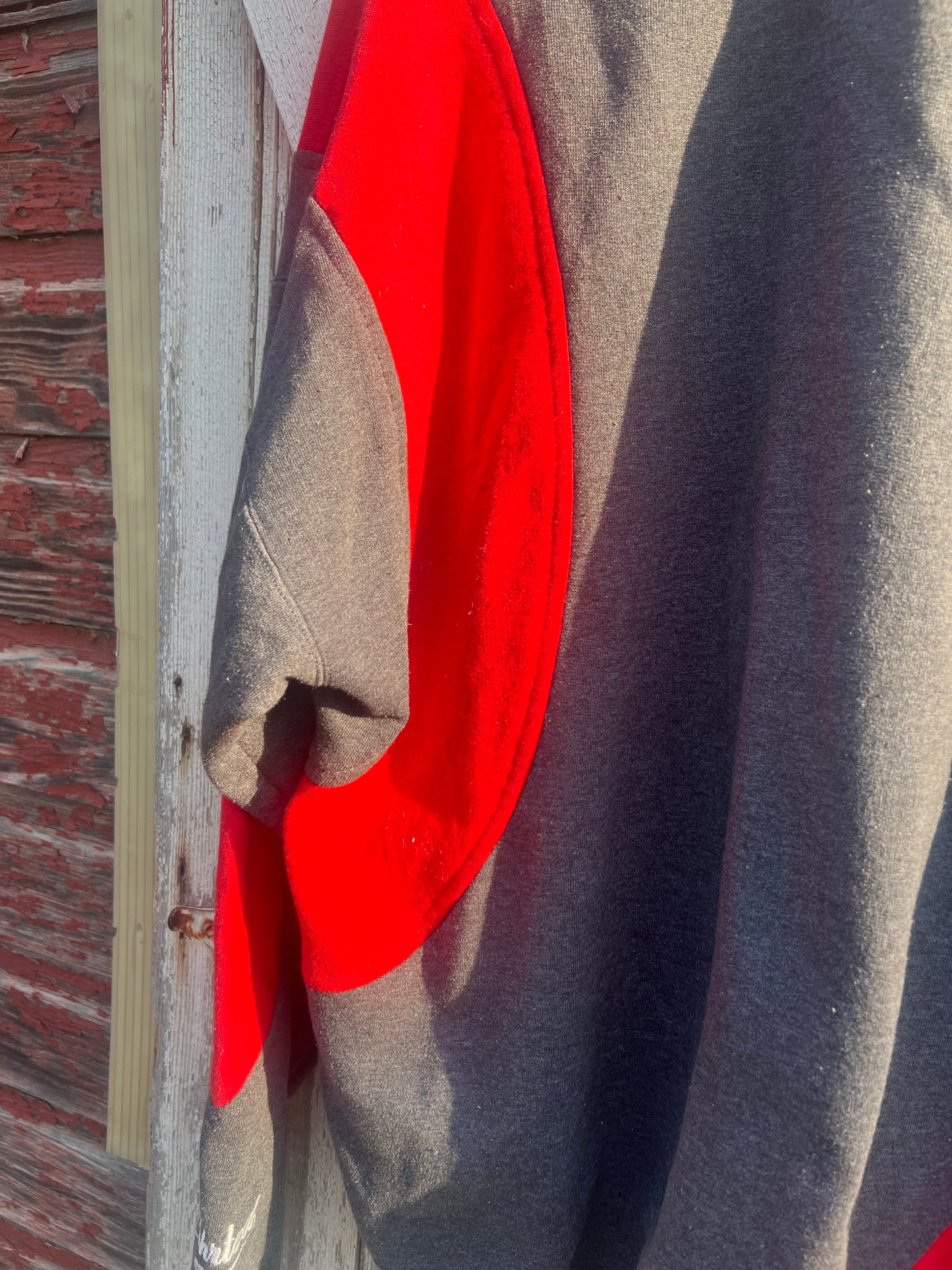 Upcycled vintage crewneck sweatshirt red and grey