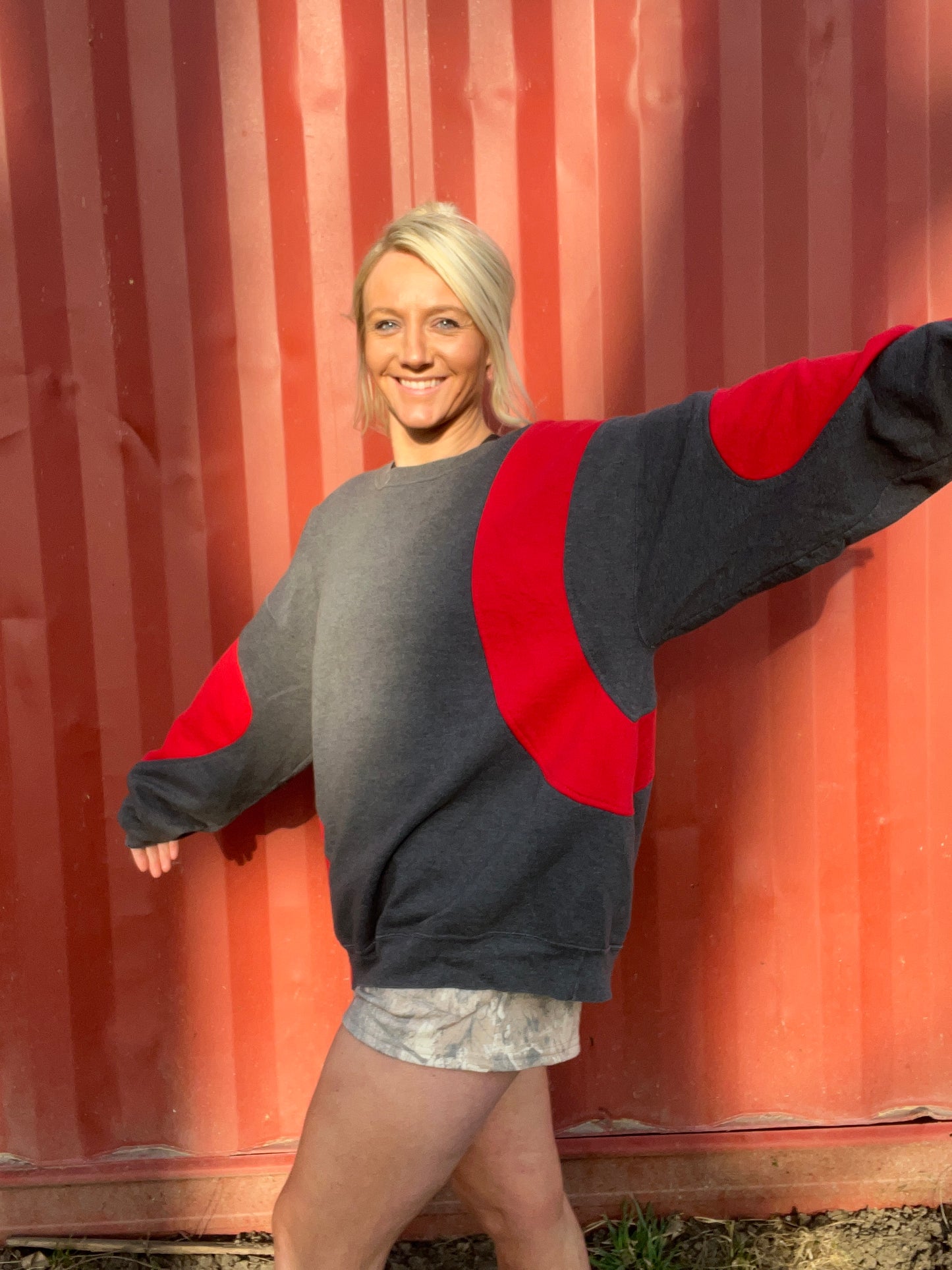 Upcycled vintage crewneck sweatshirt red and grey